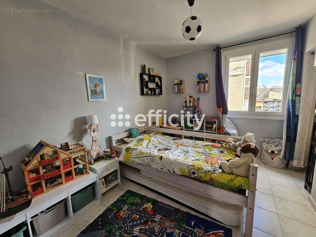 Appartement à VINON-SUR-VERDON