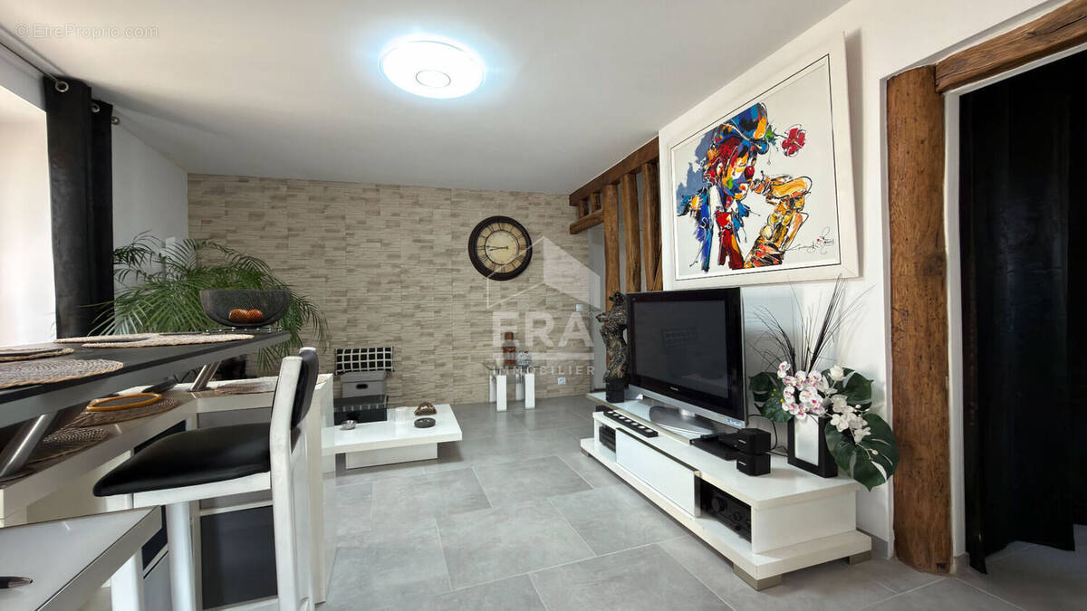 Appartement à CORBEIL-ESSONNES