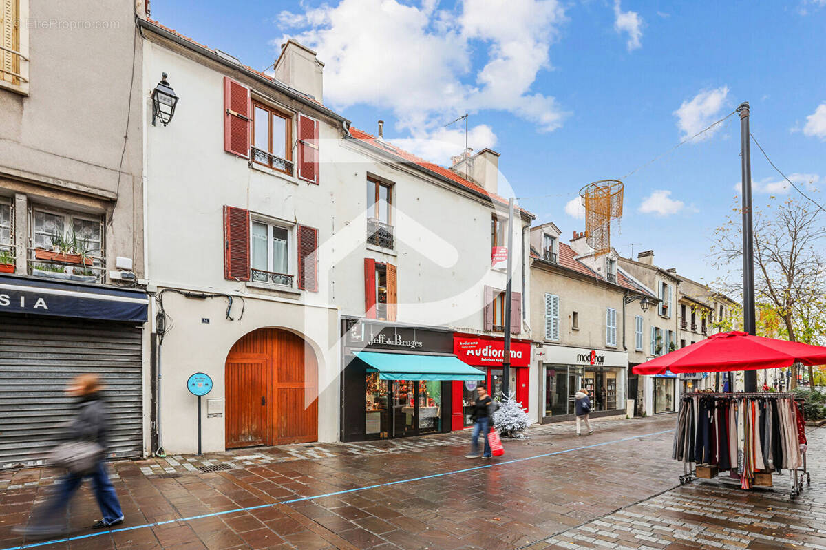 Appartement à COLOMBES