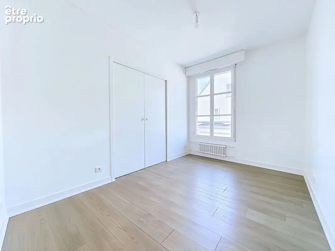 Chartres quartier cathédrale : appartement t3 de 67 m² avec box et cave, au coeur du centre historique - photo 4