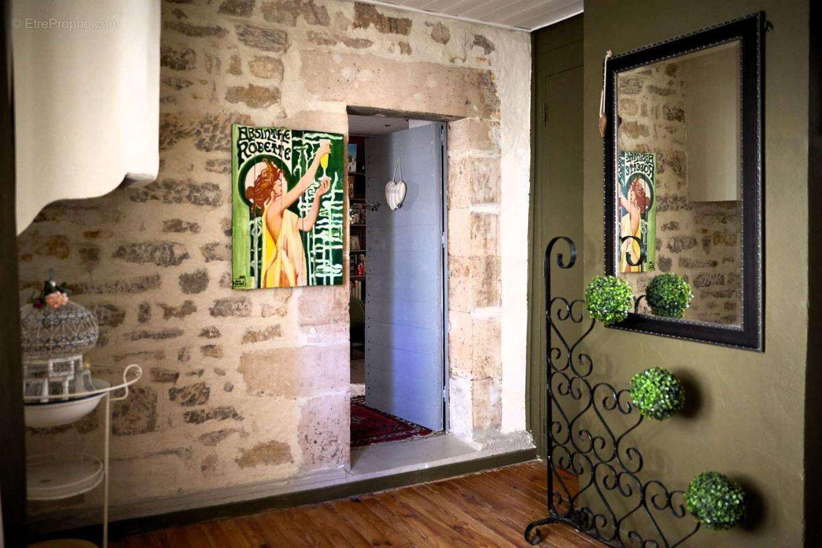 Maison à BARJAC