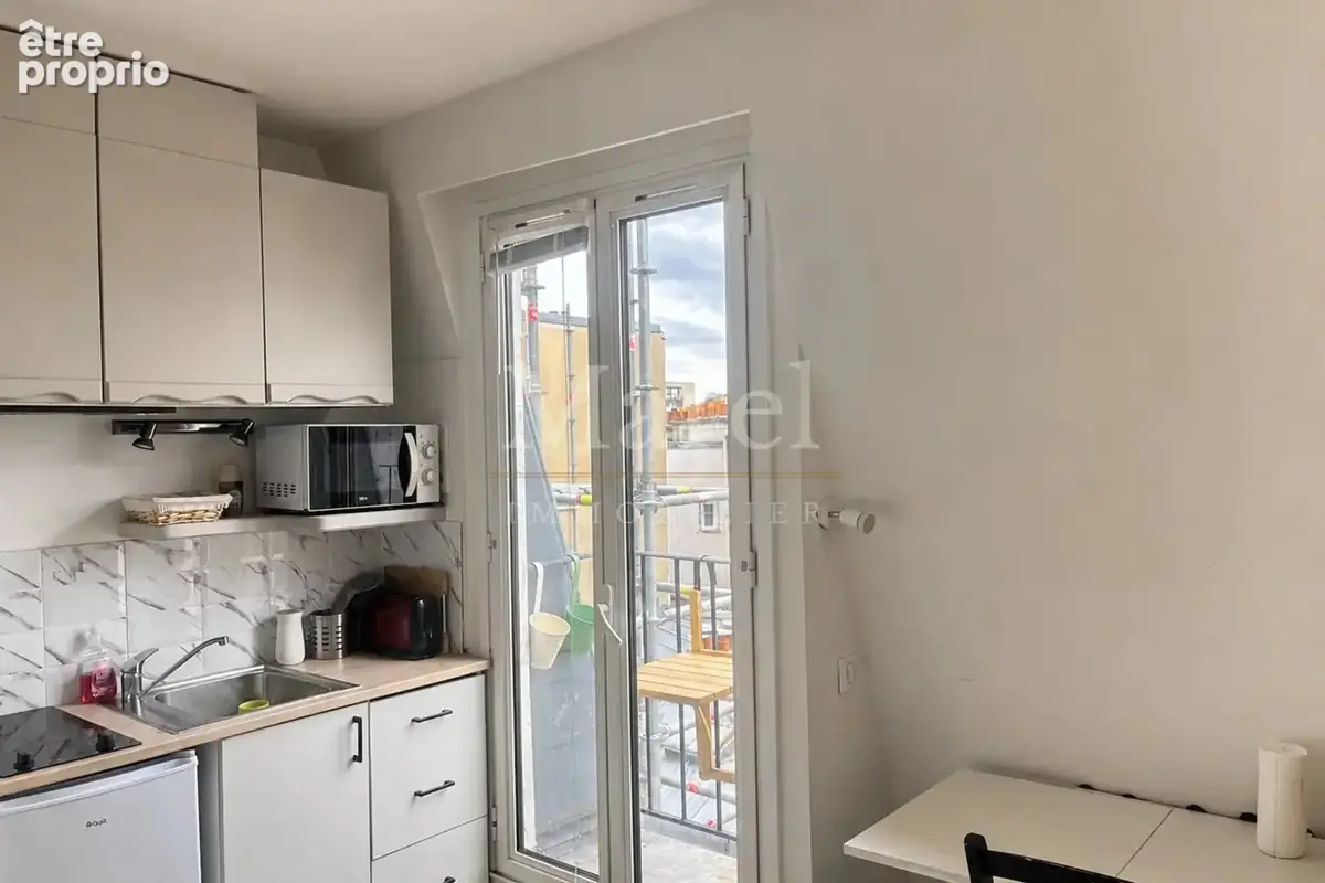 Appartement à PARIS-11E