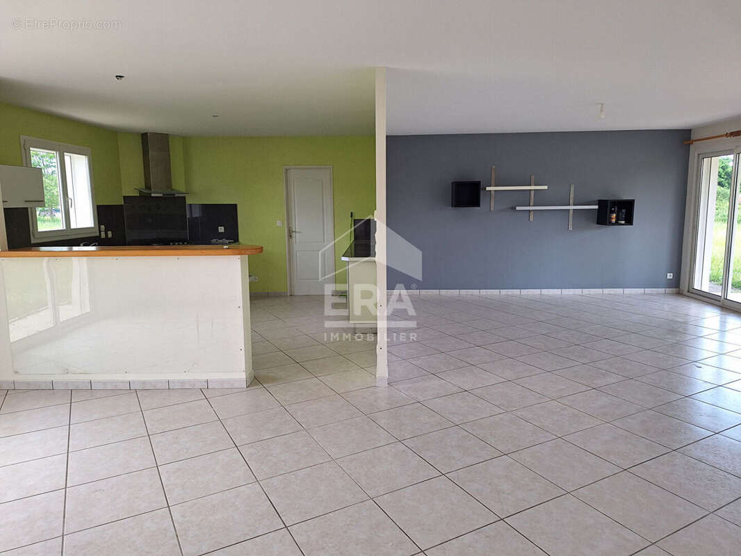 Maison à MONTPON-MENESTEROL