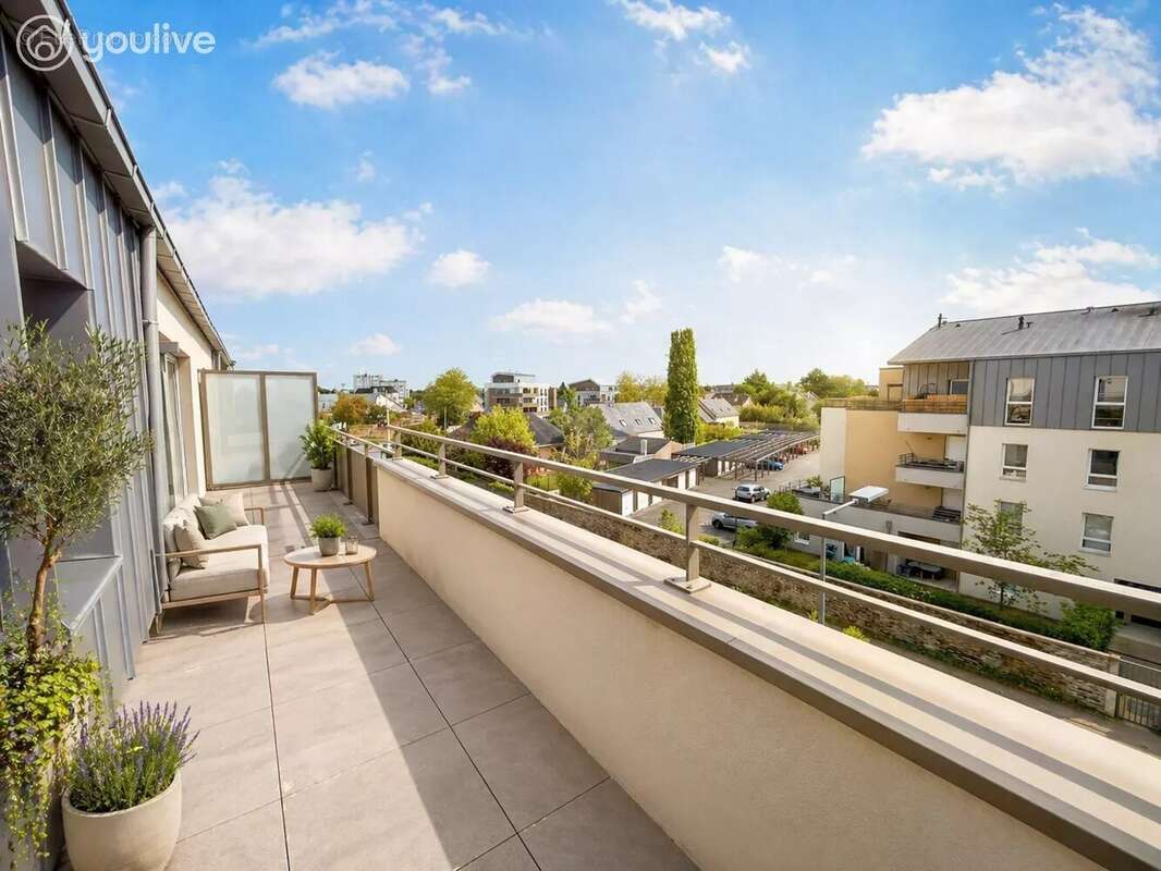 Appartement à LES PONTS-DE-CE