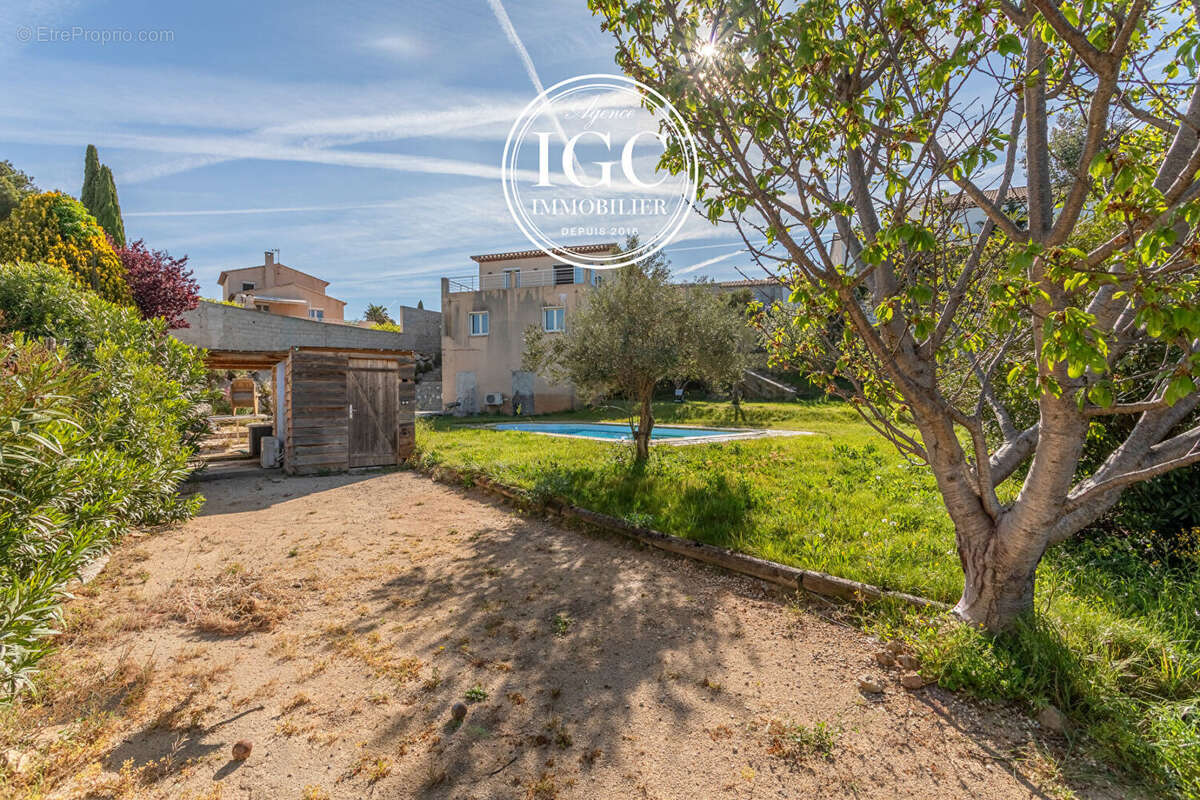 Maison à ENSUES-LA-REDONNE