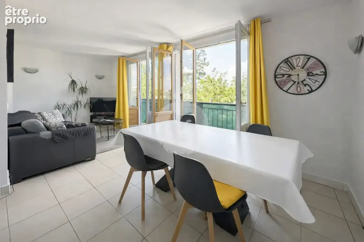 Photo Appartement à Saint-Maur-Des-Fosses au prix de 325 000€