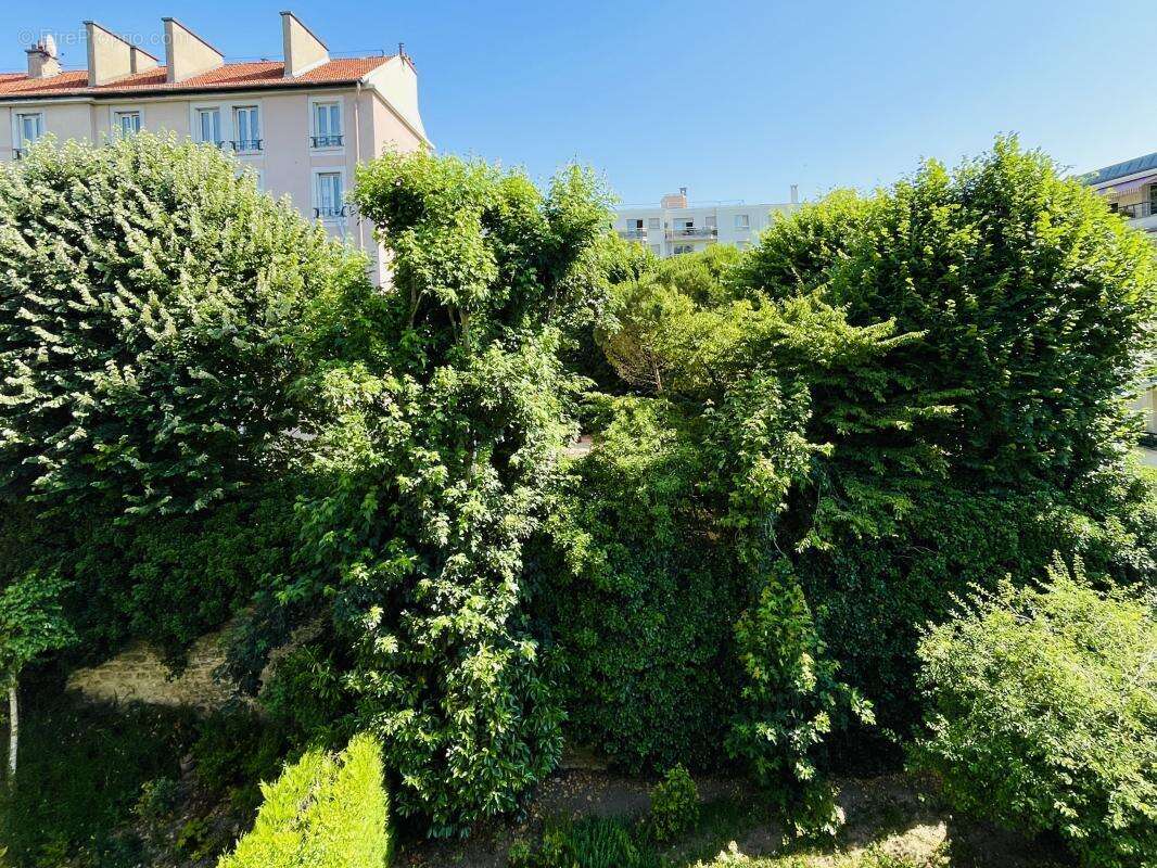 Appartement à MONTROUGE