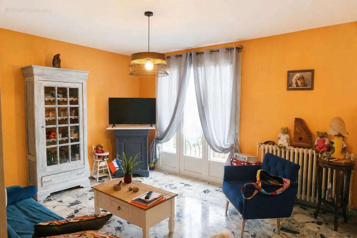Maison à LIVRON-SUR-DROME