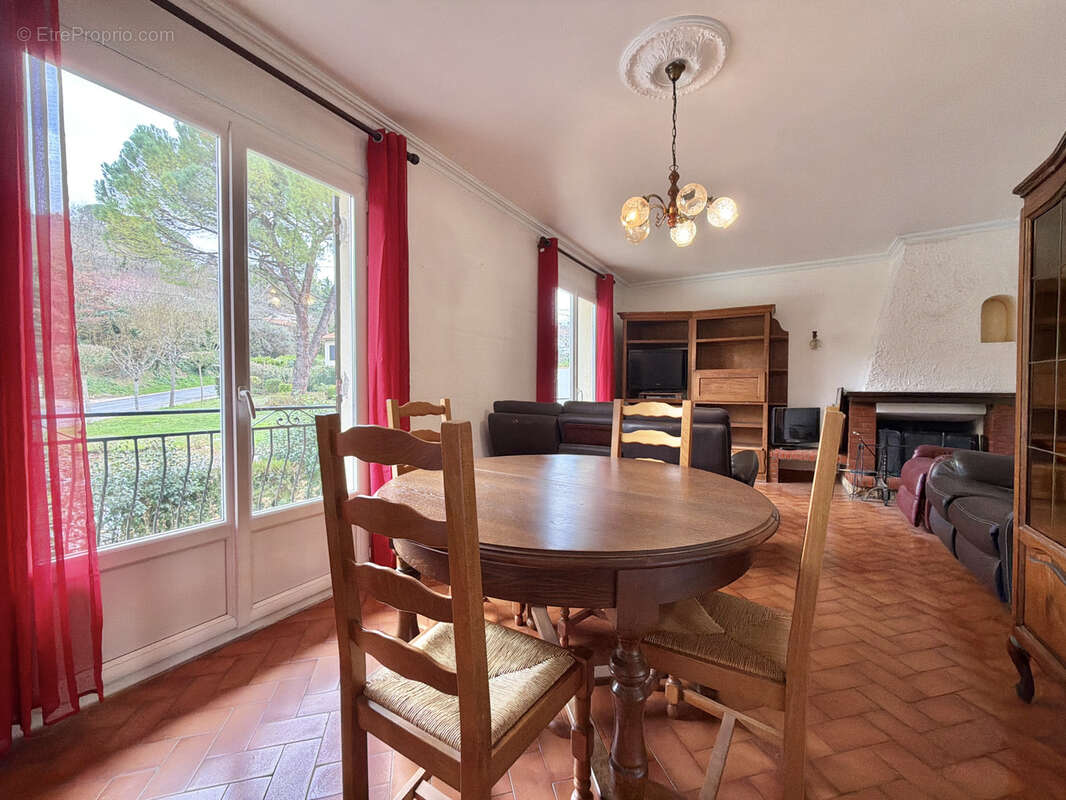 Maison avec appartement et jardin - photo 6
