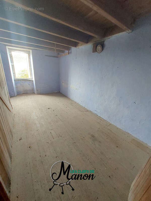 Maison à CHATEAUPONSAC