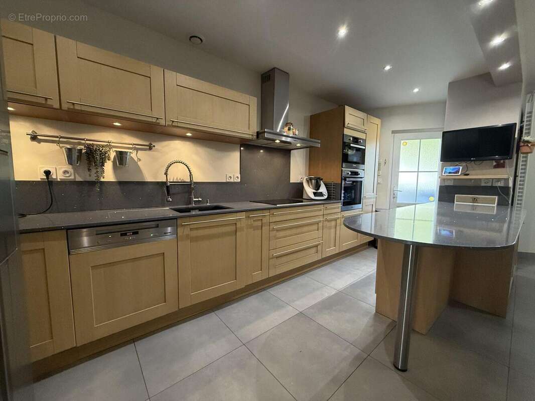 Maison à JOUE-LES-TOURS