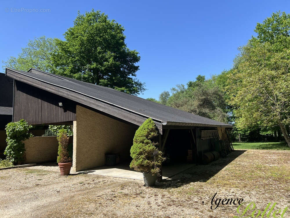 Maison à AUBIGNY-SUR-NERE