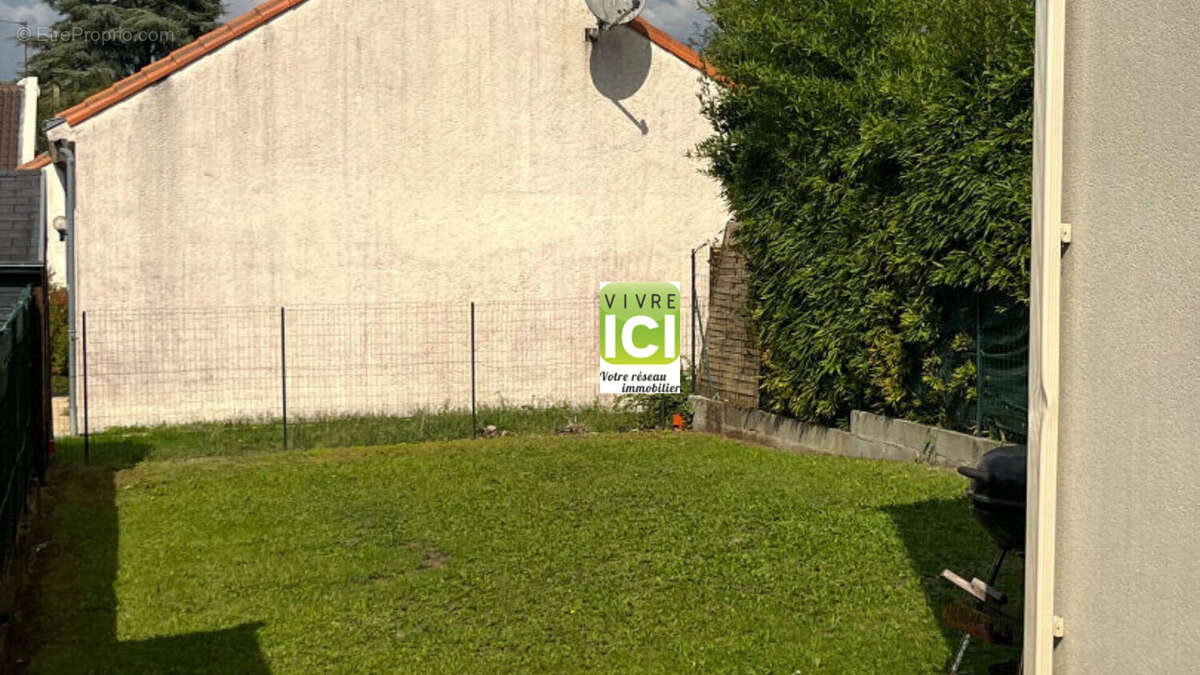 Maison à LE LOROUX-BOTTEREAU