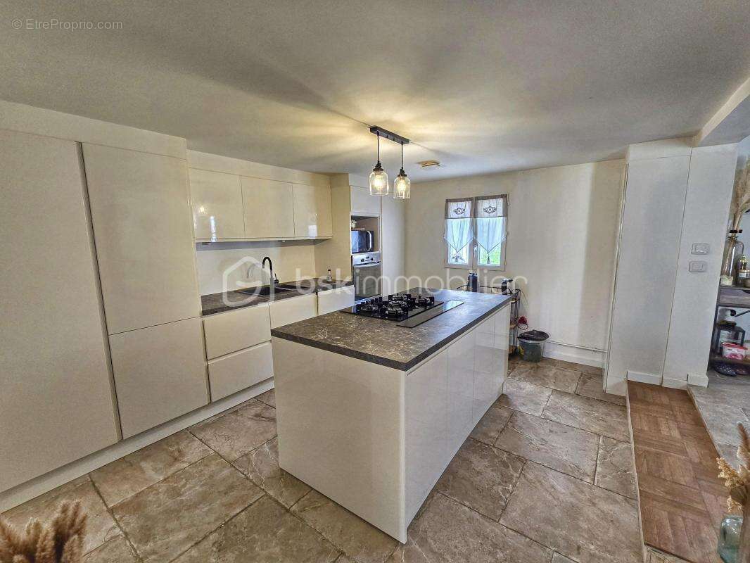 Maison à DAMMARTIN-EN-GOELE