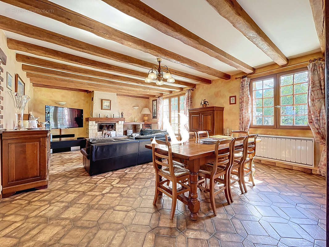 Maison traditionnelle 7 pièces 143 m2 - photo 6