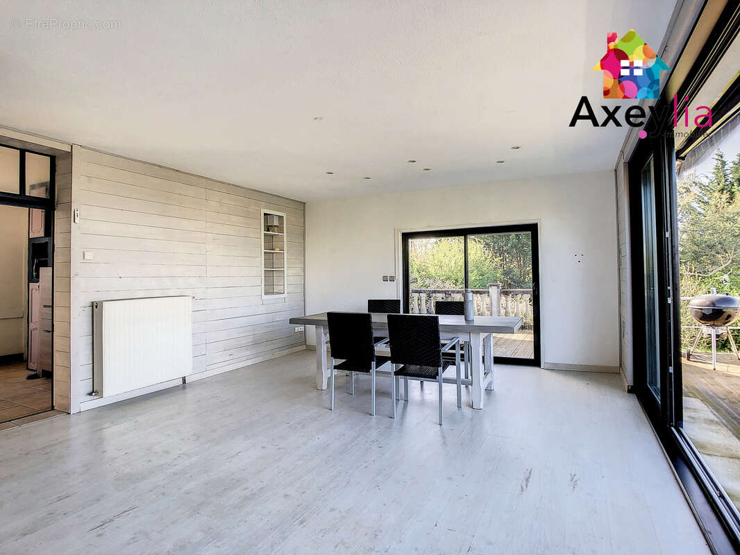 Maison à PERRIGNY-SUR-LOIRE