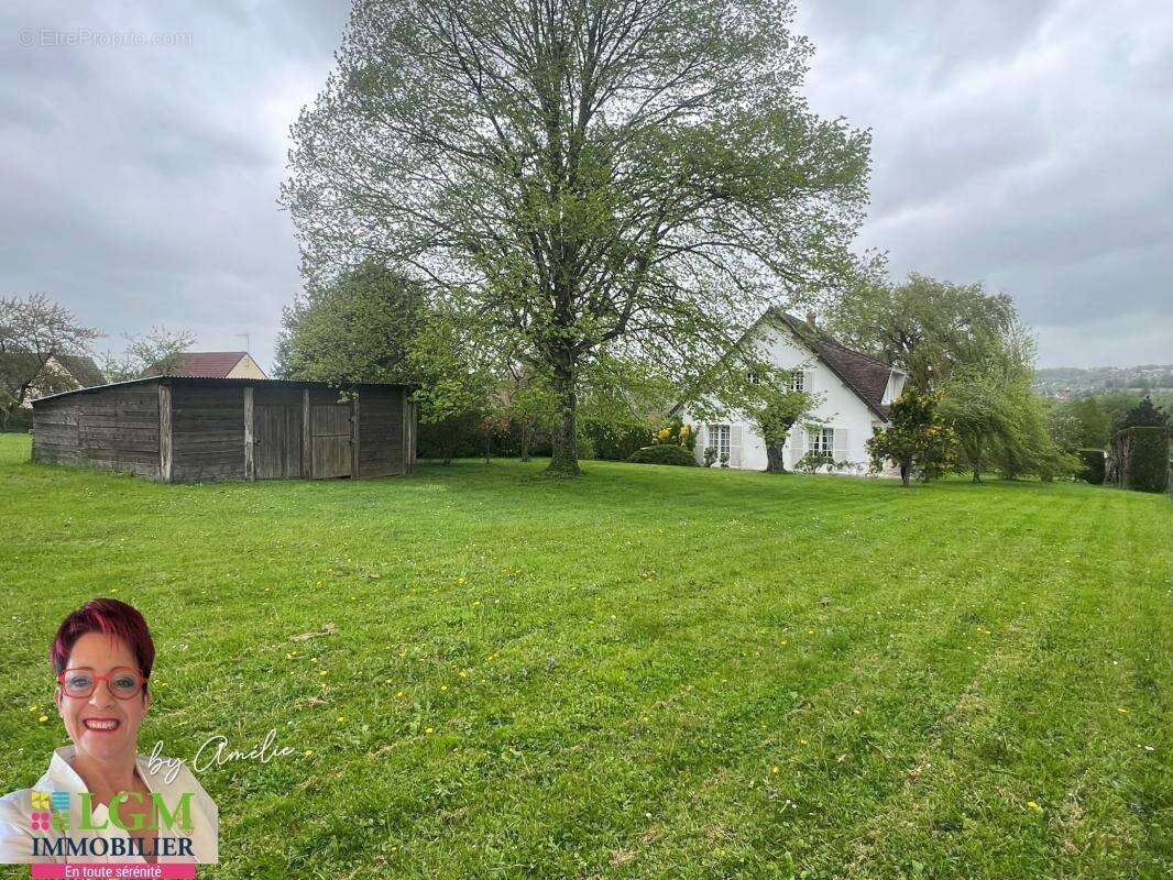 Maison à ETAMPES-SUR-MARNE