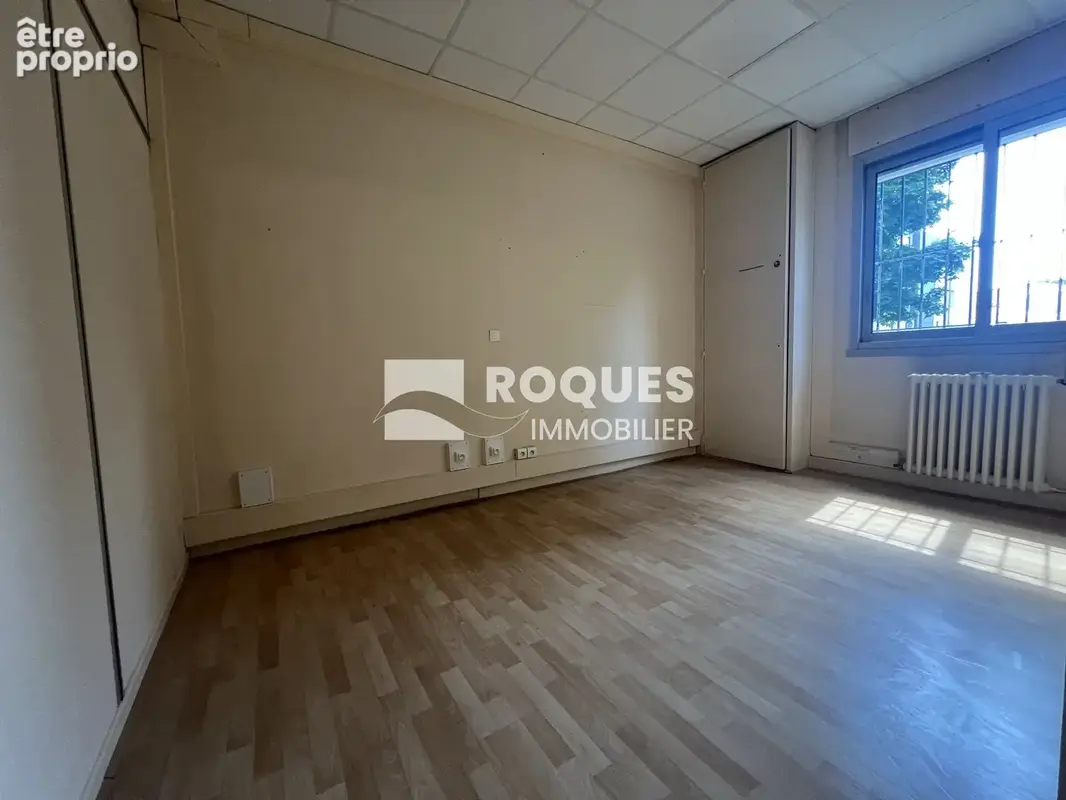 À VENDRE à MILLAU   Appartement T8 de plain pied - photo 3