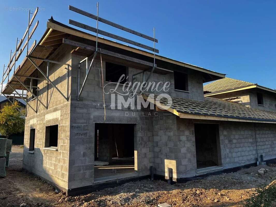 Maison à SAINT-JORIOZ