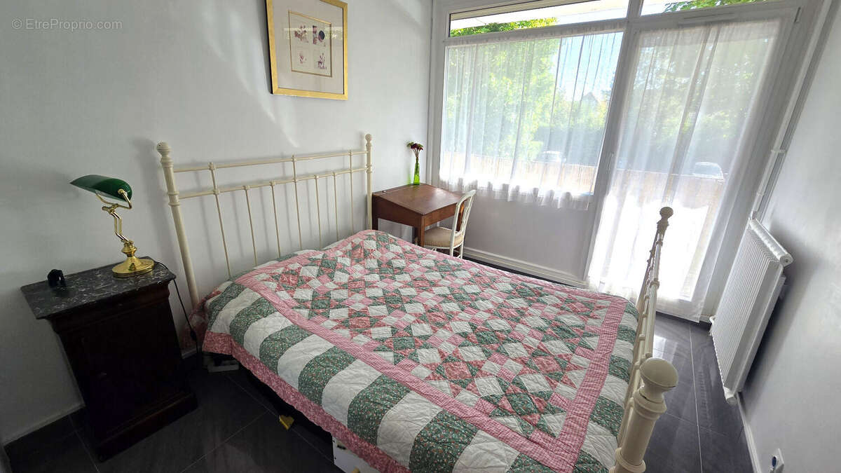 Appartement à HOUILLES