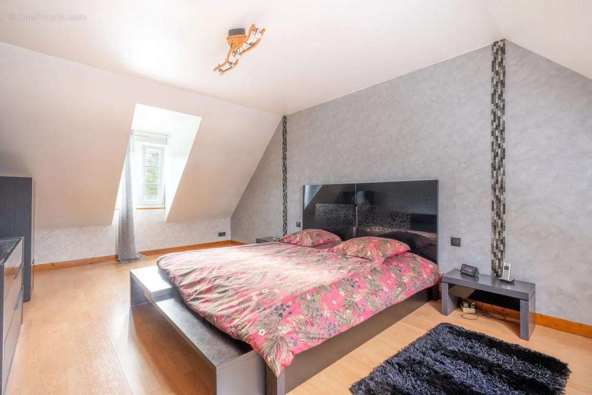 Maison à BALAGNY-SUR-THERAIN