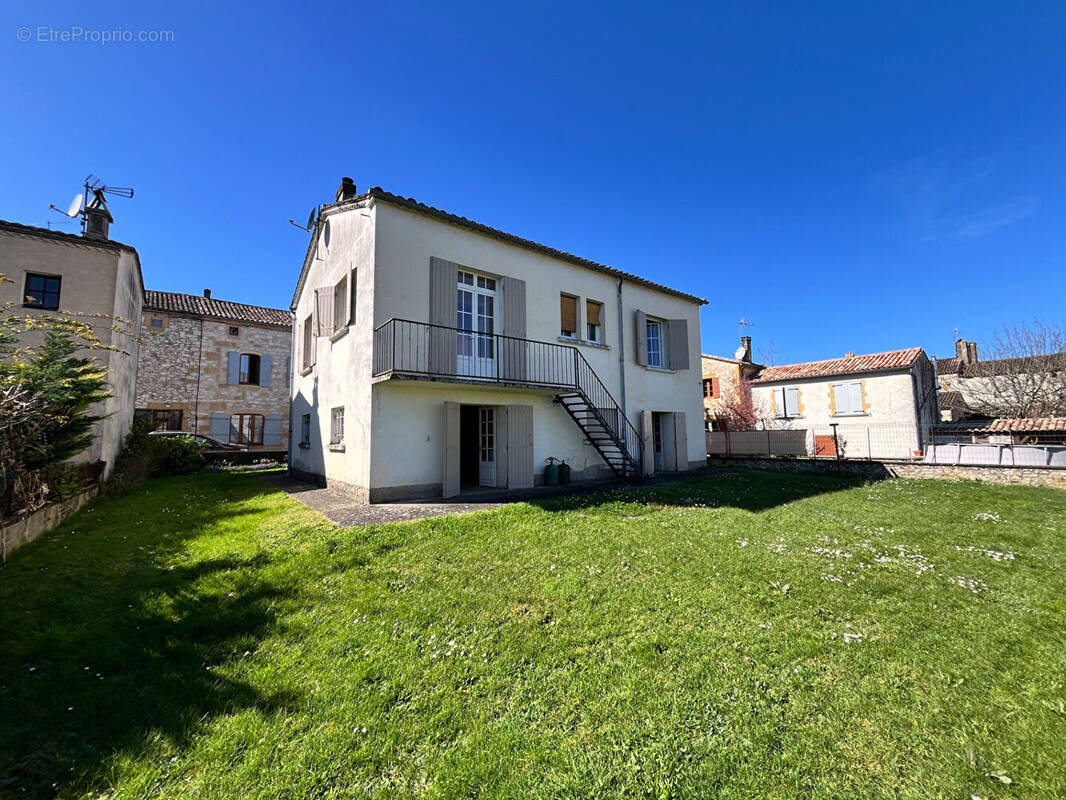 Maison à MONPAZIER