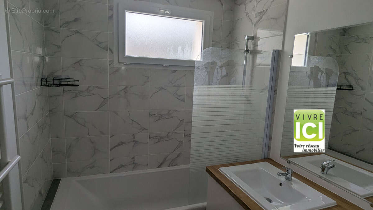 Maison à SAINT-JULIEN-DE-CONCELLES