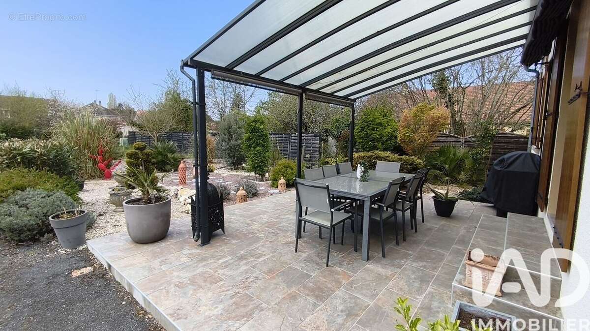 Maison 183 m² à Le Poinconnet  - photo 2
