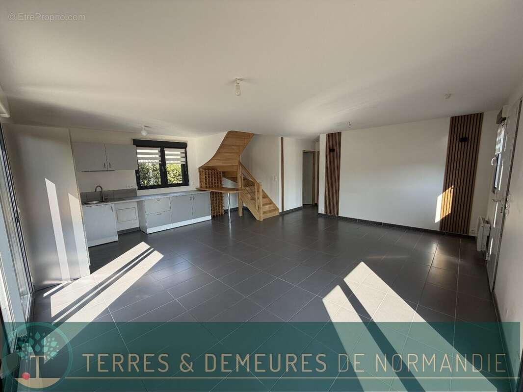 Maison Contemporaine en Parfait état - photo 3