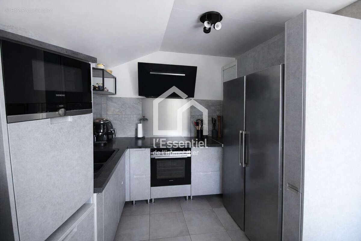 Appartement à VERNEUIL-SUR-SEINE