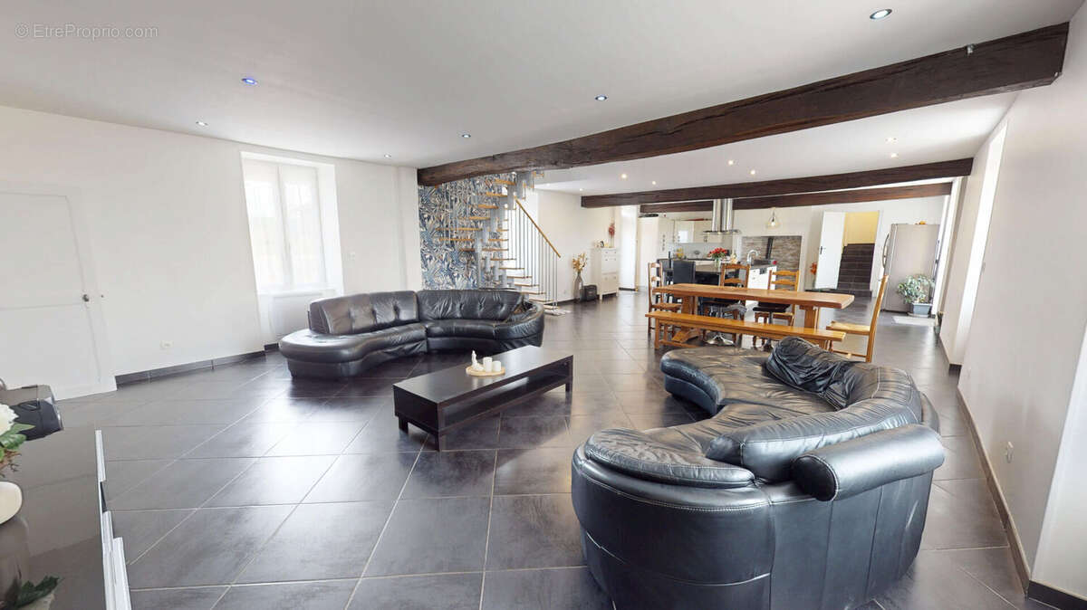 Autre à SERMOISE-SUR-LOIRE