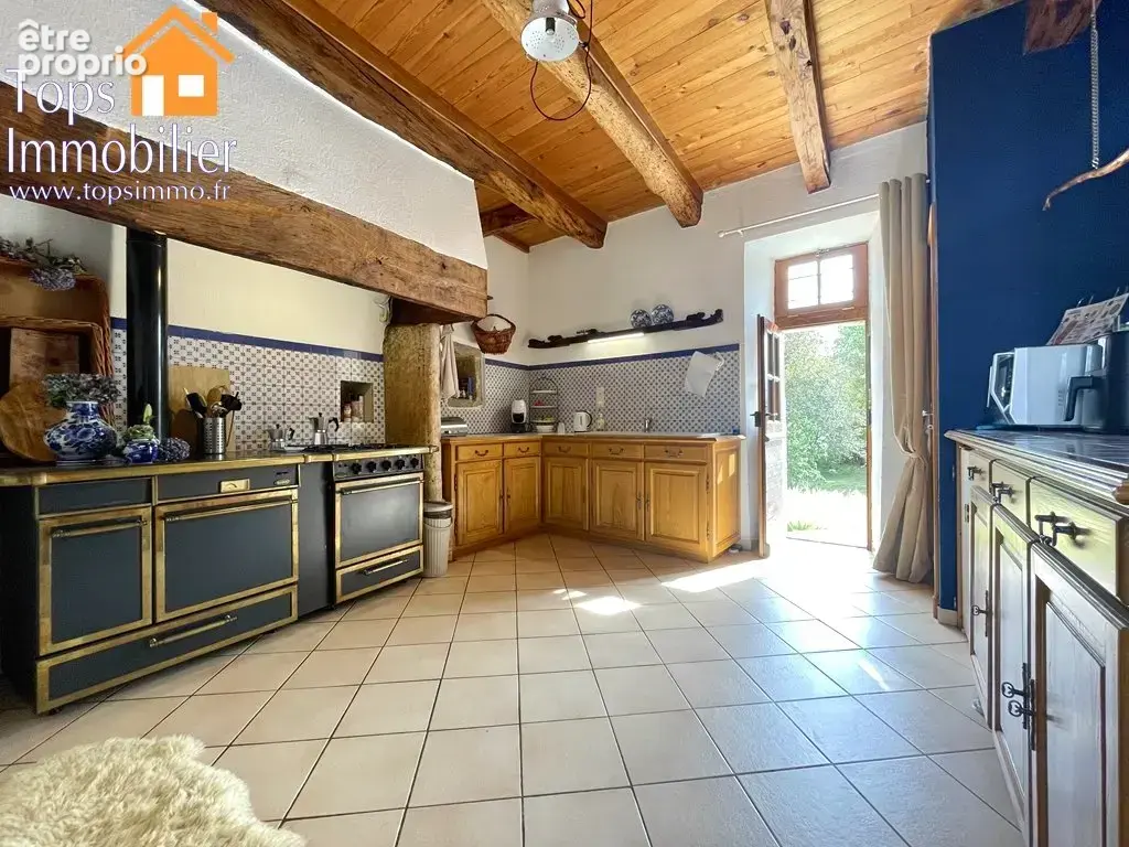 Maison en pierre divisée en deux logements avec piscine et grand jardin - photo 9