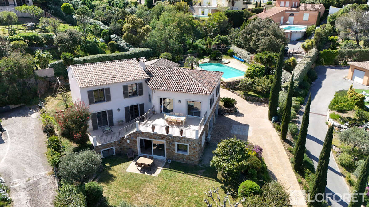 Maison à FREJUS