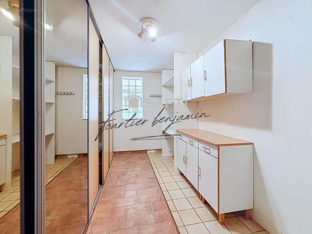 Maison 160 m² à Choisy-En-Brie  - photo 6
