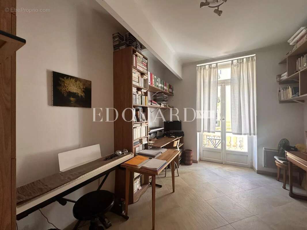 Appartement à MENTON