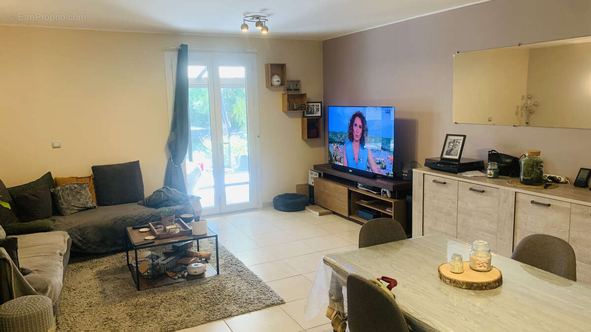 Maison à LA ROQUILLE