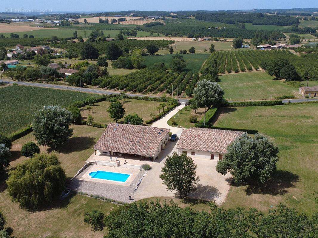 Maison à CANCON