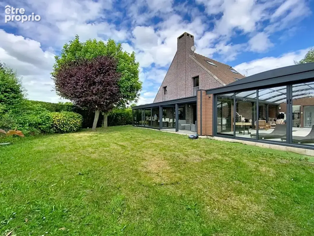 Villa individuelle avec piscine, 4 chambres, jardin et garages - photo 15