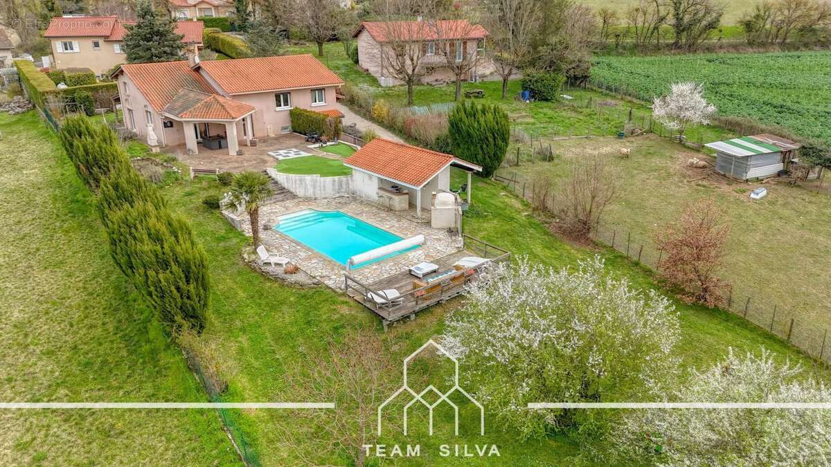 Maison à SAINT-QUENTIN-FALLAVIER