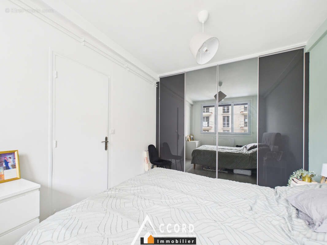 Appartement à SARTROUVILLE