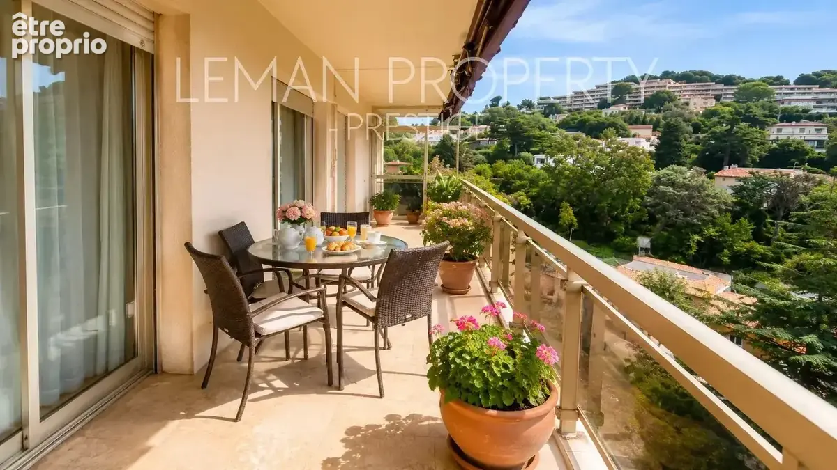 Appartement 85 m2 terrasse,loggias,parking,cave,piscine - photo 4