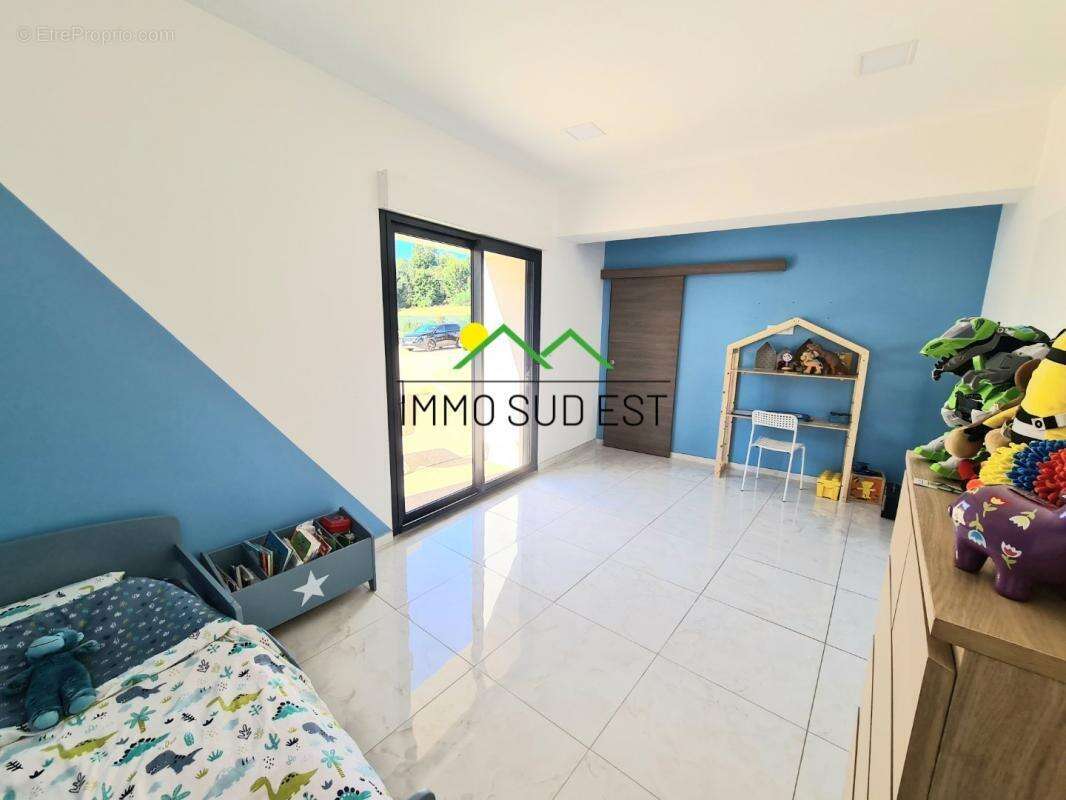 Maison à SAINT-MARCEL-LES-VALENCE