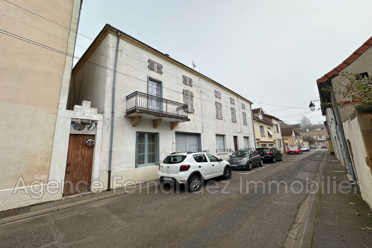 Maison 240 m² à Marcigny  - photo 3