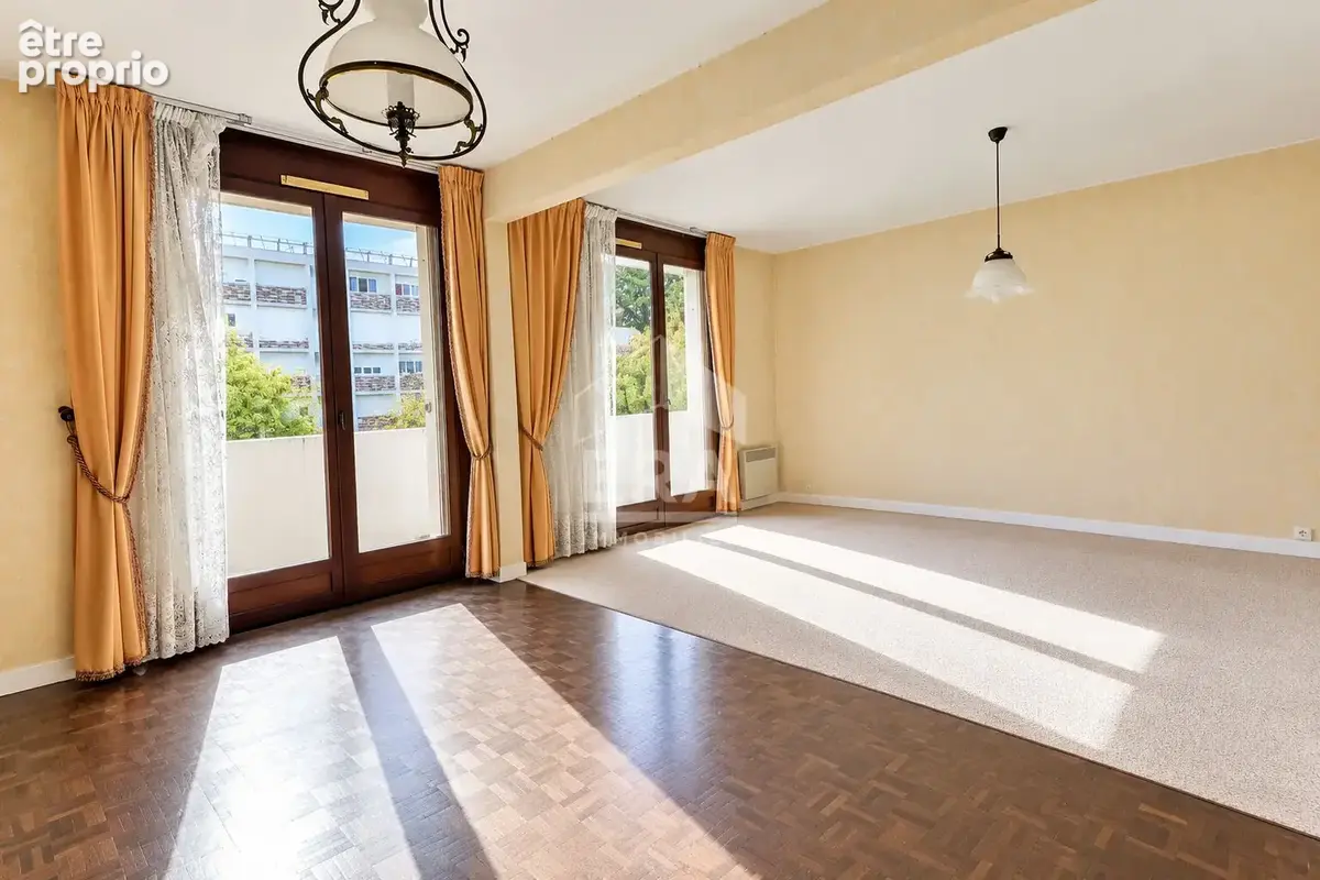 Appartement à SAINT-DENIS