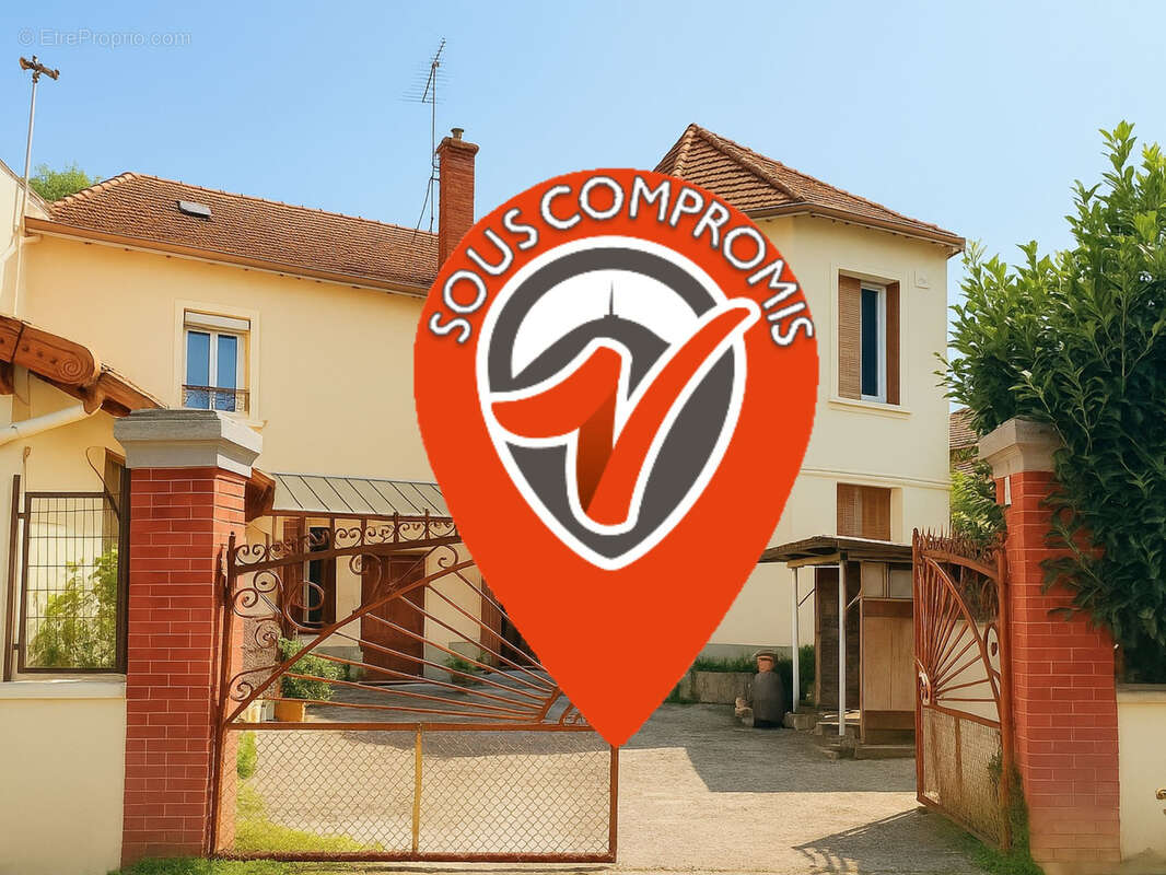 Maison à PONT-DU-CHATEAU