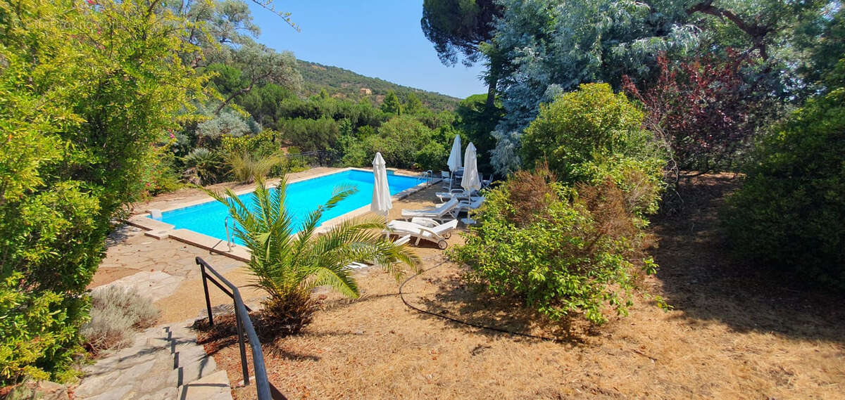 Maison à PLAN-DE-LA-TOUR