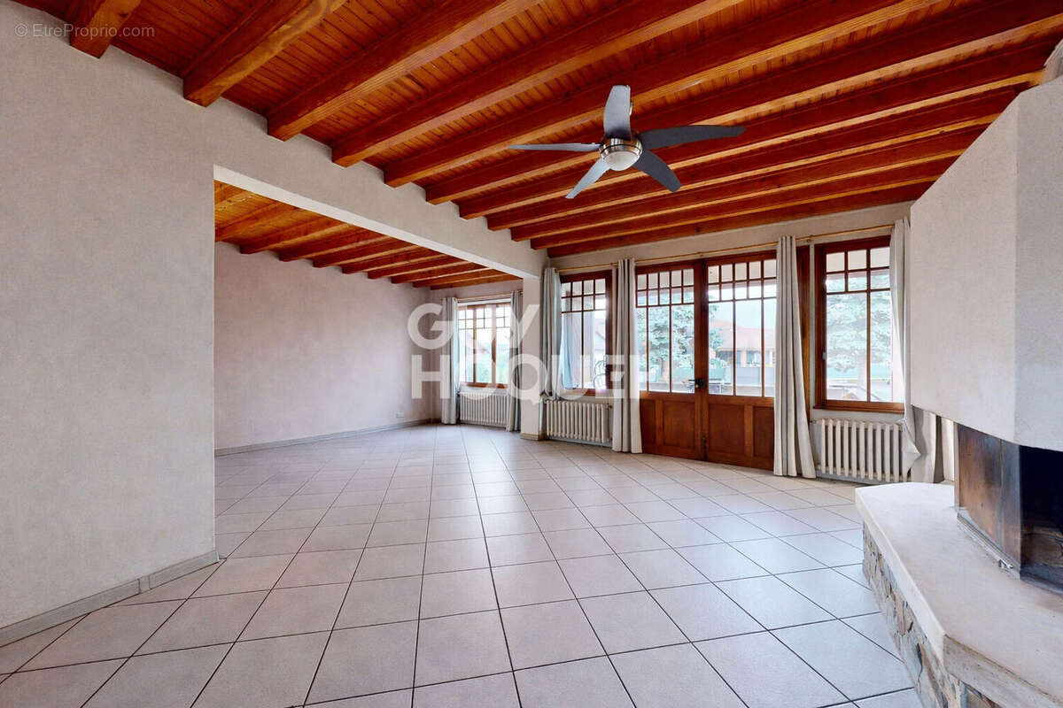 Maison à SAINT-JORIOZ