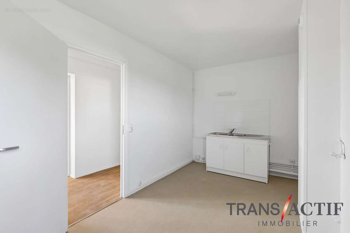 Appartement à COURCOURONNES