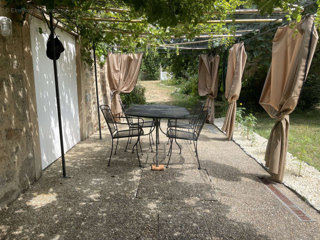 Maison à NANTIAT