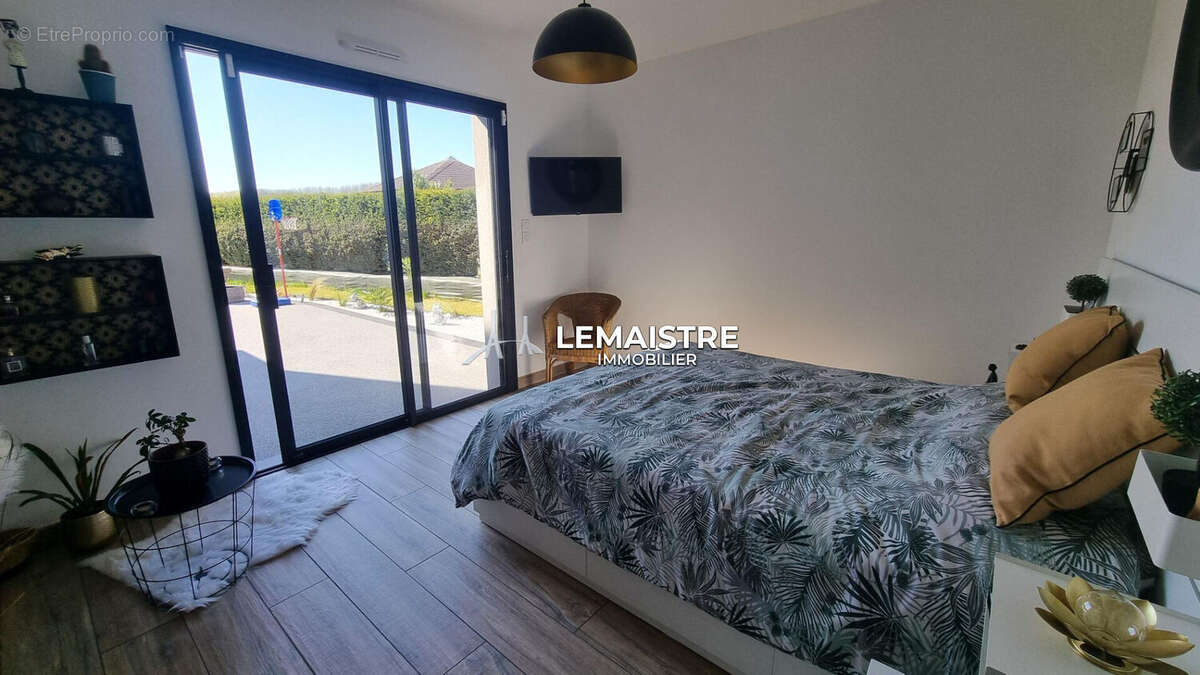 Maison à SAINT-JEAN-DU-CARDONNAY